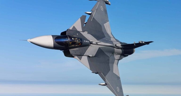 turkiye-eurofighter-aliyor-ancak-pilotlu-ucaklarin-raf-omru-bitiyor-7axTyuI9.jpg