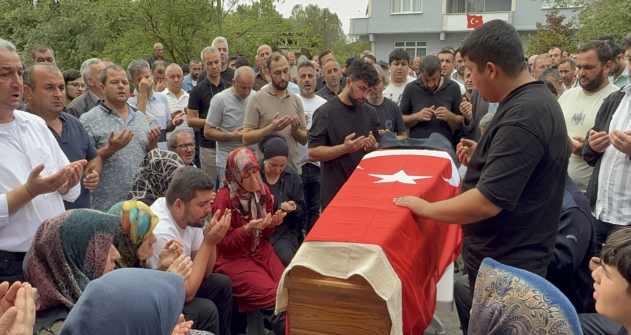 zonguldakta gocukte olen madenci topraga verildi Ja5ag4AK