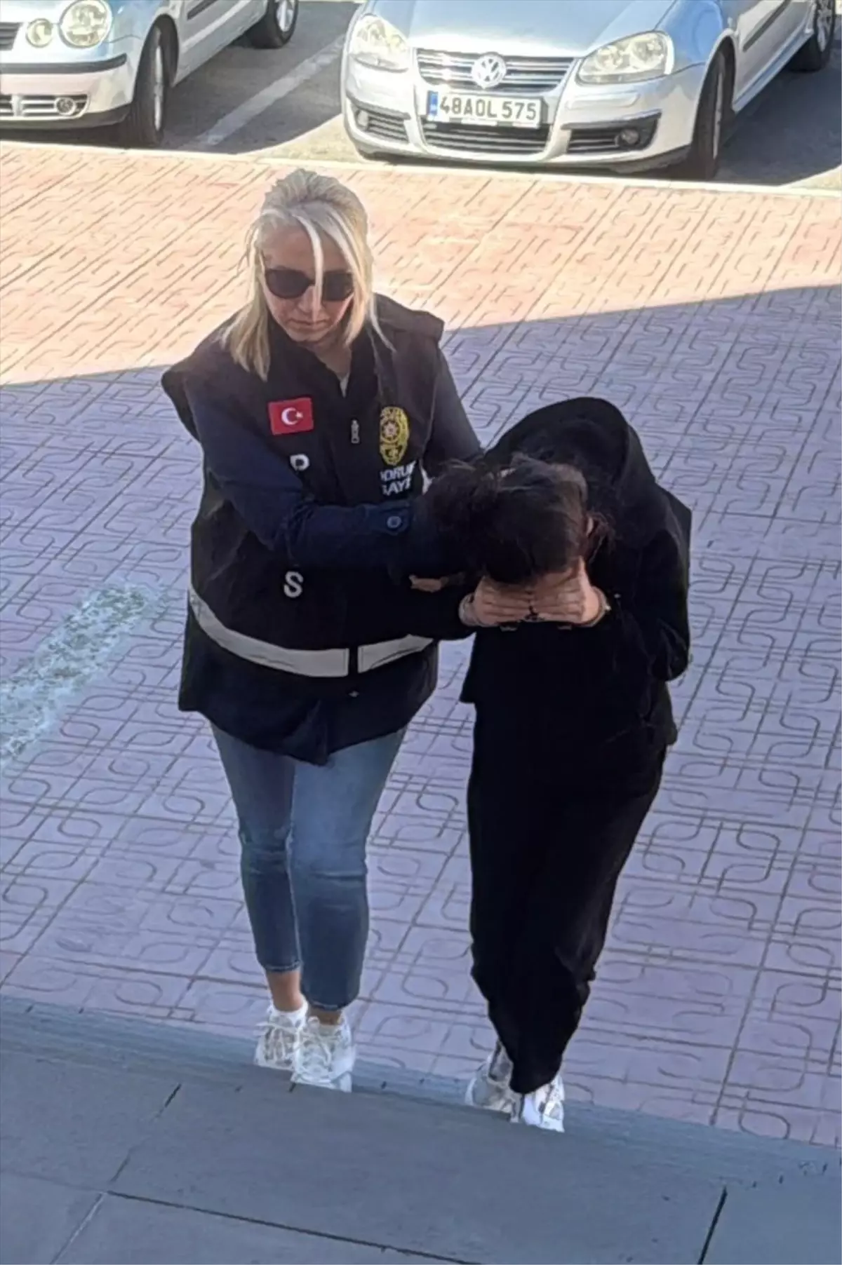 bodrumda bir bebek otel lojmaninda olu bulundu anne tutuklandi 7lzdbIil.jpg