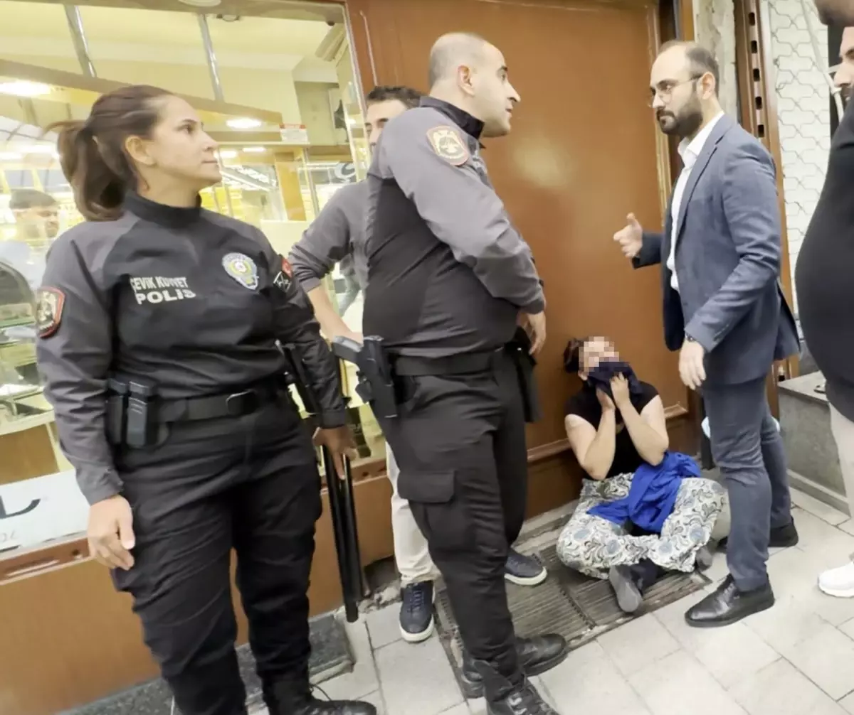 sahte bilezikle kuyumcuyu dolandirmaya calisti 4wgWWj9r.jpg