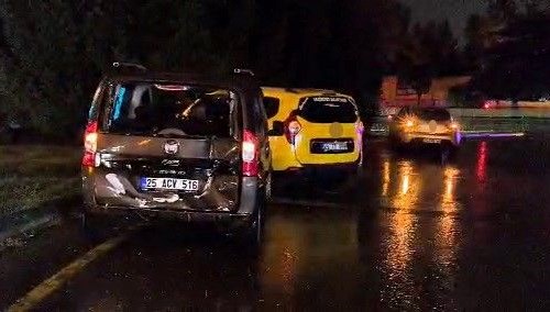 yagmur sonrasi zincirleme trafik kazasi rzvQZWcf.jpg