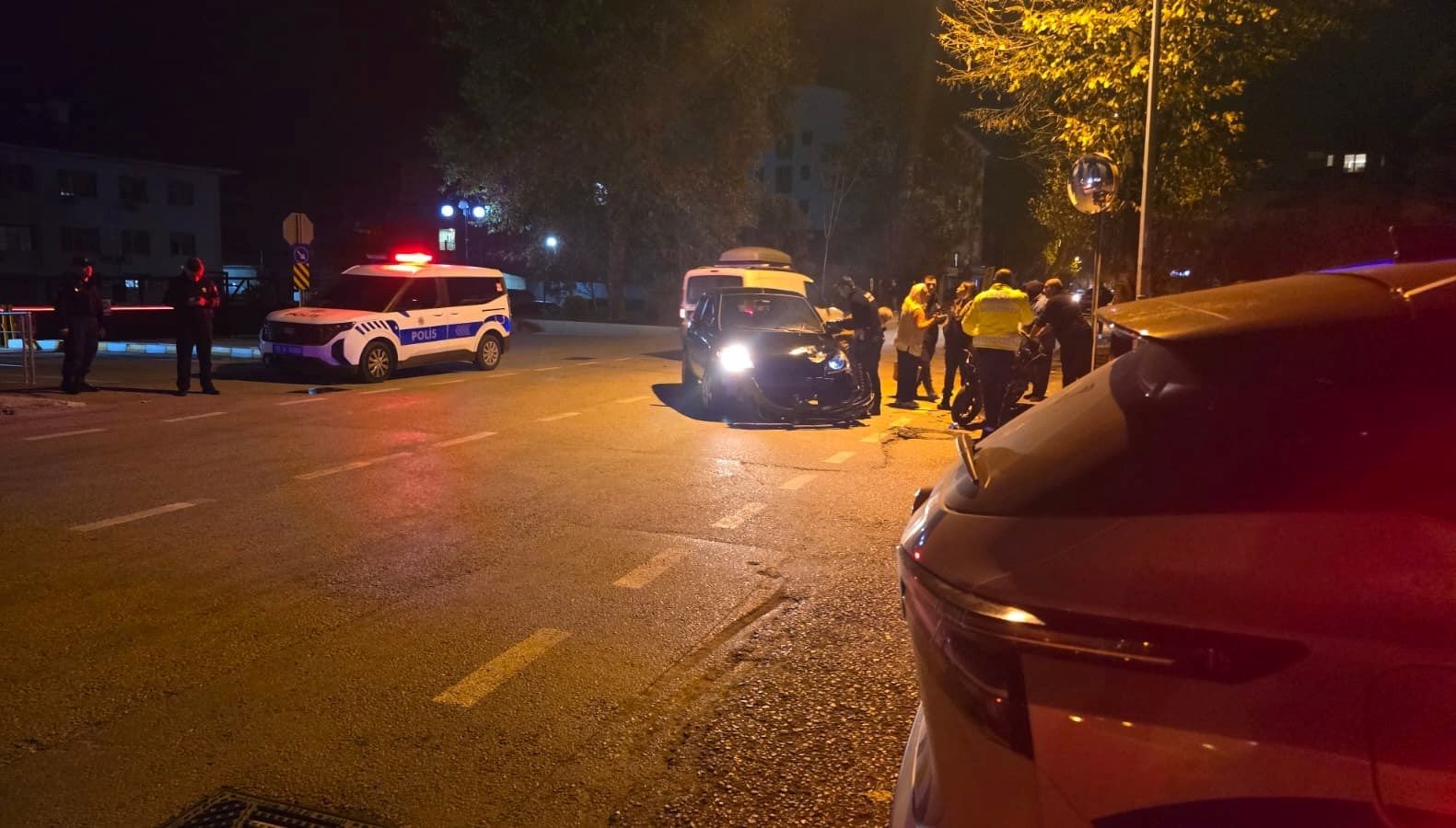 bursada motosiklet ile otomobil carpisti 2 yarali WSfD5pOr.jpg