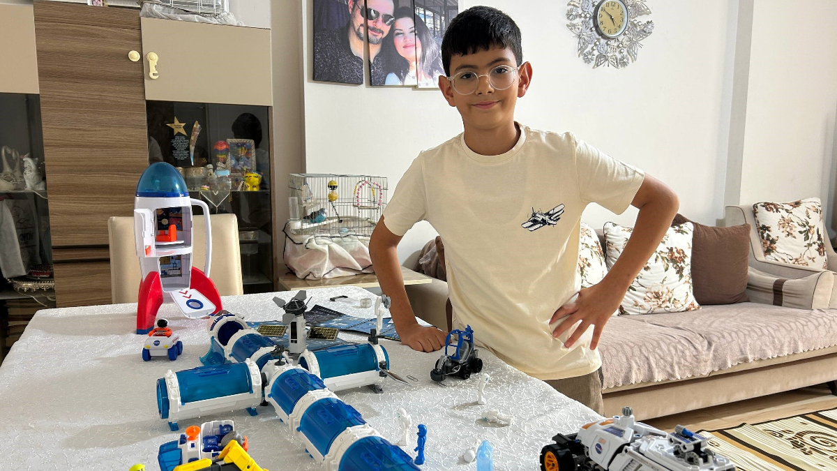 hatayda 11 yasindaki turk dahiye abdden davet 4WK637MO.jpg