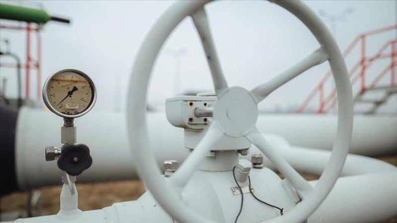 AB, Rus Petrol İthalatını Yasaklama Planını Erteledi